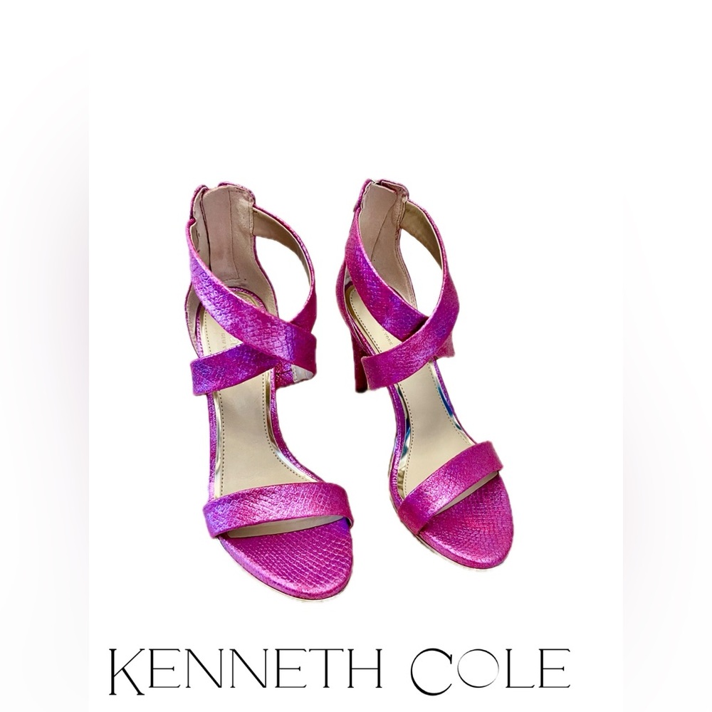 SB10 Kenneth Cole Brooke Cross Heeled Sandal Size 7M